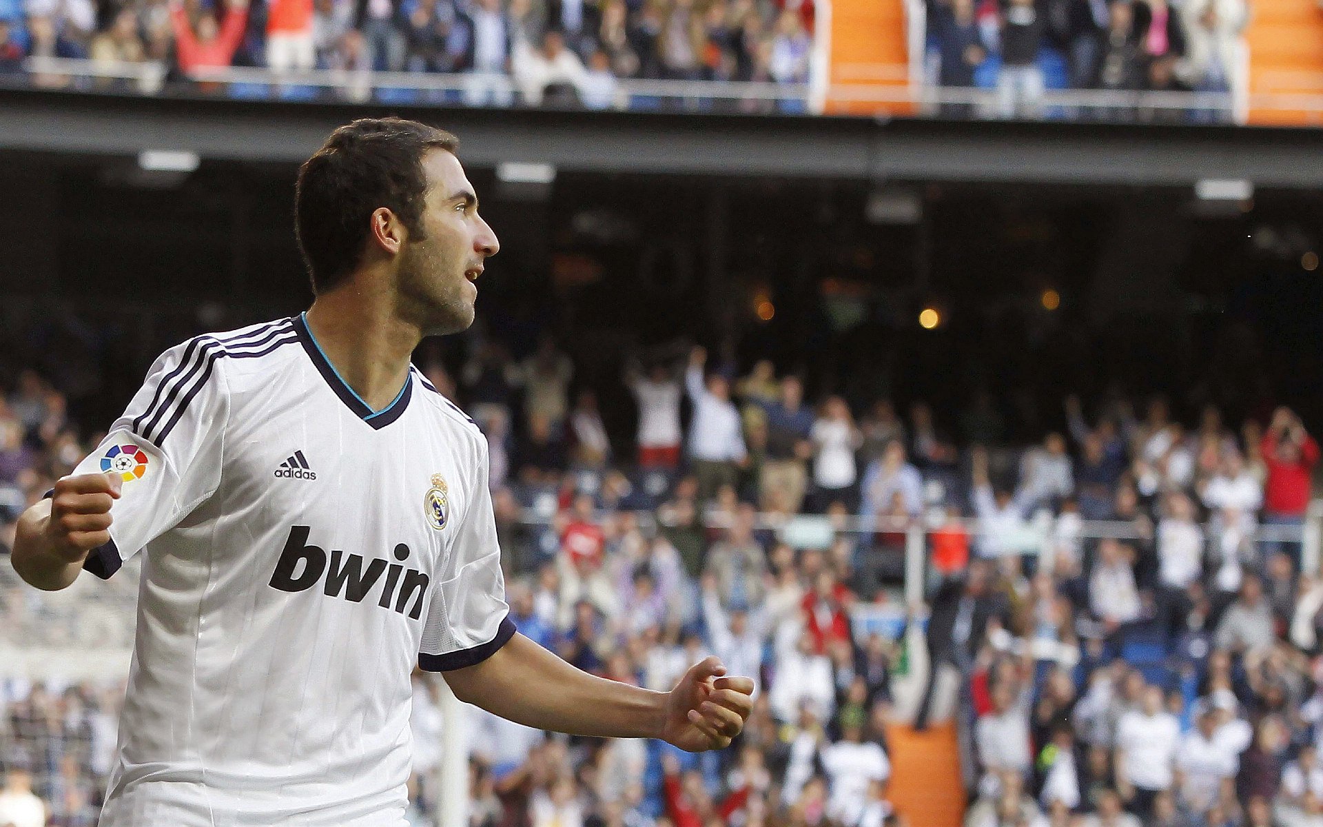 开云体育-致命封堵，AC米兰门神只手遮天，梅西错失单刀成绝唱，致命封堵，AC米兰门神只手遮天，梅西错失单刀成绝唱